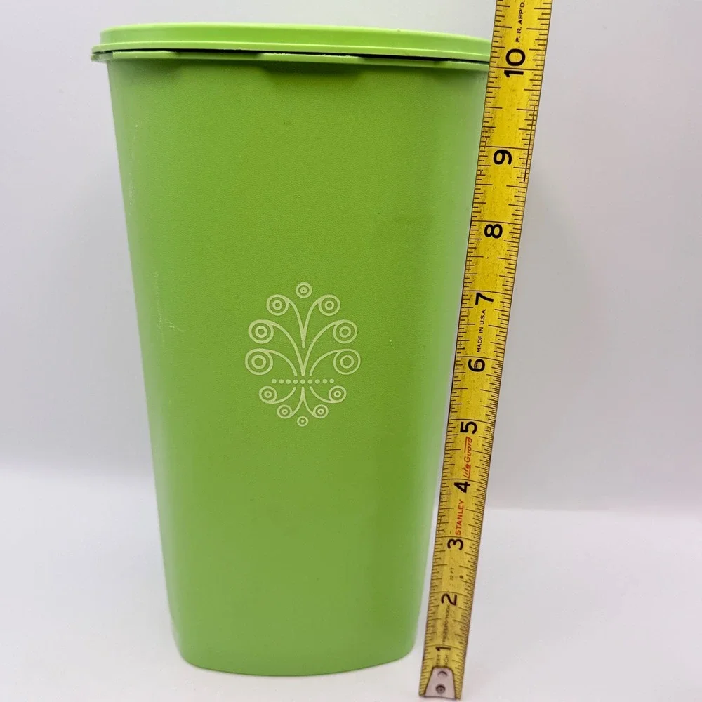 Vintage Tupperware Lime Green Servalier Canister 1222-4 Sunburst Lid 9.25 Inch
